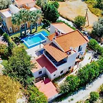 Prestige Rhodes Villa *
