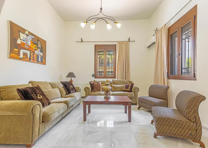 فيلة Prestige Rhodes إياليسوس