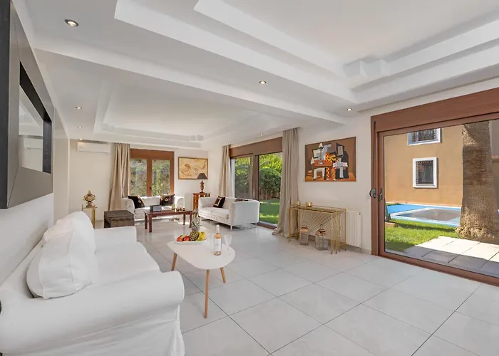 فيلة Prestige Rhodes