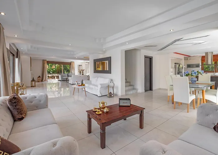 Prestige Rhodes * إياليسوس