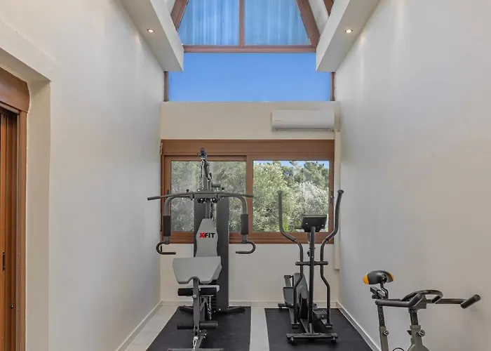 فيلة Prestige Rhodes